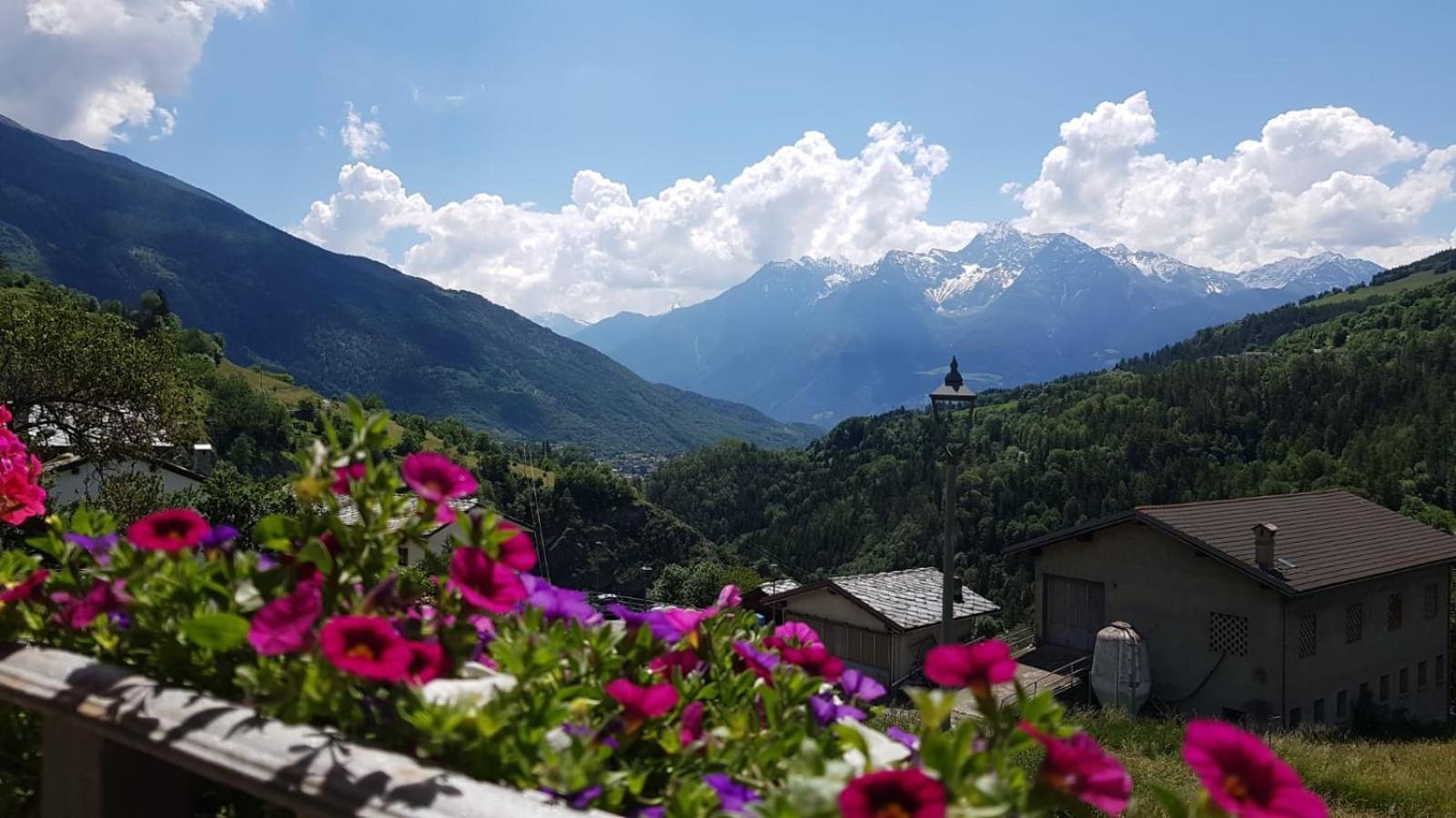 Rayon De Soleil Cir 0016 Allein Aosta Exterior photo